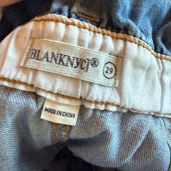 Blank NYC High waisted belted Paper Bag light wash jean sz 29 - Picture 8 of 9